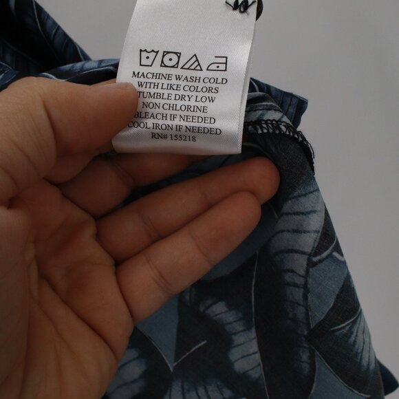 NWOT Wildfang Shirt Womens XS The Empower Long Sleeve Button Up Leaf Print Rayon - Picture 7 of 12